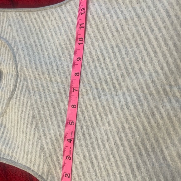 Athleta Chills and valley s grey and white striped sleeveless sweater Dress M - Picture 9 of 9